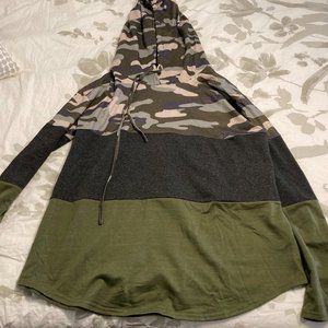 Camo Hoodie Sweatshirt